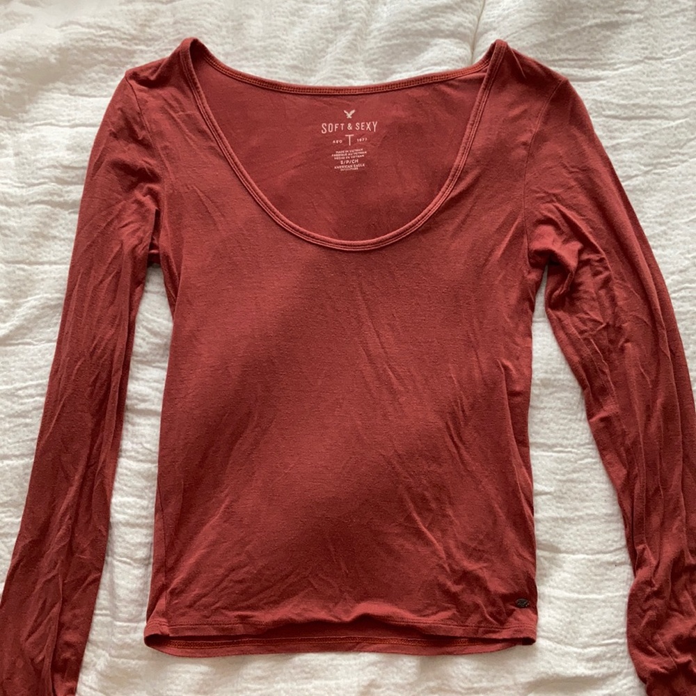 American Eagle Rust Long Sleeve Tee